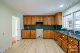 91 Hwy 16 Highway N, Taylorsville, NC 28681 - Photo 21