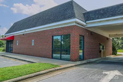 317 1st Street E, Conover, NC 28613 - Photo 3