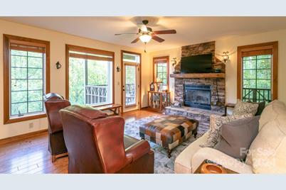 222 Creekside Way #D/102, Burnsville, NC 28714 - Photo 7