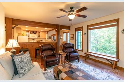 222 Creekside Way #D/102, Burnsville, NC 28714 - Photo 9