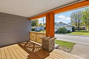 290 Killian St, Waynesville, NC 28786 - Photo 3