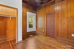 290 Killian St, Waynesville, NC 28786 - Photo 11