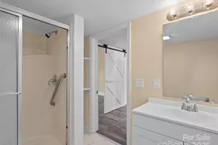 290 Killian St, Waynesville, NC 28786 - Photo 17