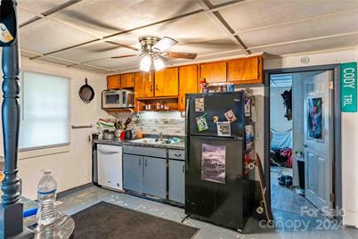 603 Halsbury Avenue, Hendersonville, NC 28791 - Photo 13