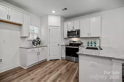 3108 Butler Hill Drive, Matthews, NC 28105 - Photo 3