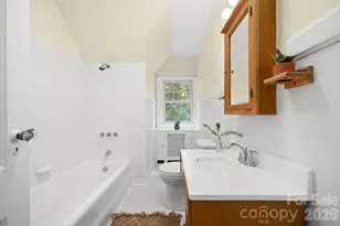 108 Lakewood Dr, Asheville, NC 28803 - Photo 17