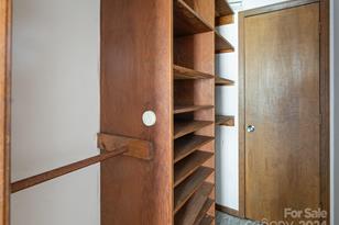 38 Ravencroft Ln, Asheville, NC 28803 - Photo 17