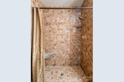 38 Ravencroft Lane #E, Asheville, NC 28803 - Photo 19