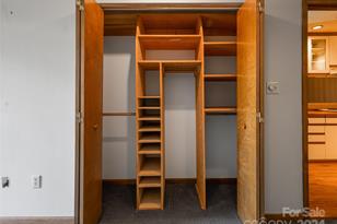 38 Ravencroft Ln, Asheville, NC 28803 - Photo 21