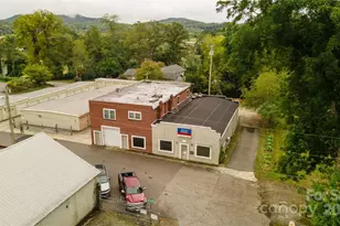 6 Sanderson St, Hayesville, NC 28904 - Photo 1