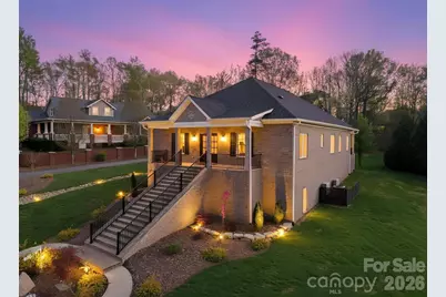 444 19th Avenue Circle NW, Hickory, NC 28601 - Photo 3