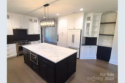 444 19th Avenue Circle NW, Hickory, NC 28601 - Photo 9