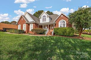 2488 Birdie Ln NE, Conover, NC 28613 - Photo 3