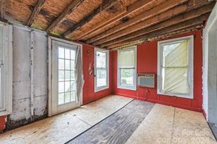 519 S Mulberry St, Cherryville, NC 28021 - Photo 11