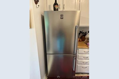 6132 Heath Ridge Court, Charlotte, NC 28210 - Photo 7