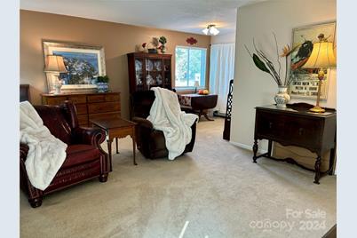 6132 Heath Ridge Court, Charlotte, NC 28210 - Photo 5