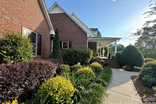 1011 Ratchford Rd, York, SC 29745 - Photo 3