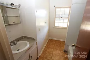 306 W White Oak St, Morven, NC 28119 - Photo 15