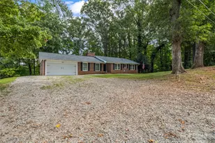 263 Blanton St, Columbus, NC 28722 - Photo 5