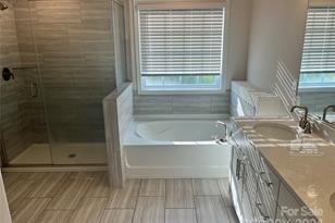 177 Rhuidean Ct, Troutman, NC 28166 - Photo 9