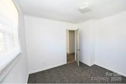 125 S Ervin Avenue, Newton, NC 28658 - Photo 21