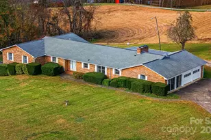 7 Brookshire Rd, Leicester, NC 28748 - Photo 3