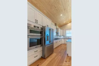 337 Maple Knoll Drive, Hendersonville, NC 28792 - Photo 11