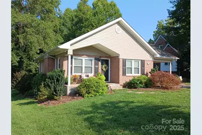 309 Rodoret Street N, Valdese, NC 28690 - Photo 1