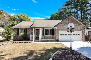 7314 Brigmore Dr, Charlotte, NC 28226 - Photo 3