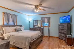 1000 Mountain View Church Rd, Zirconia, NC 28790 - Photo 19