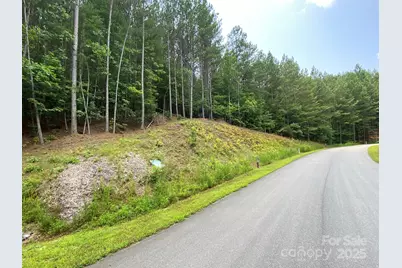 200 W Settings Boulevard NW, Valdese, NC 28655 - Photo 1