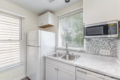 1101 E Morehead Street #32, Charlotte, NC 28204 - Photo 9