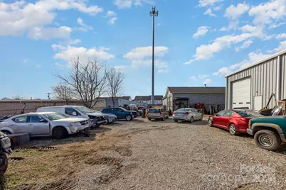1041 N Main Street, Mooresville, NC 28115 - Photo 7