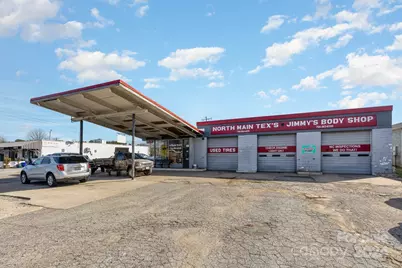 1041 N Main Street, Mooresville, NC 28115 - Photo 1