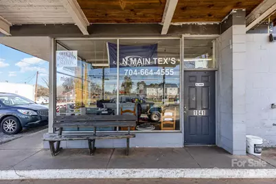 1041 N Main Street, Mooresville, NC 28115 - Photo 3