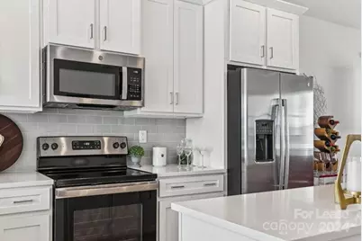 204 Monarch Creek Lane #The Plaza, Charlotte, NC 28206 - Photo 7