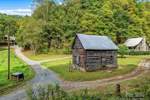 2725 Upper Brush Creek Rd, Marshall, NC 28753 - Photo 33