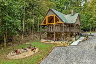 2725 Upper Brush Creek Rd, Marshall, NC 28753 - Photo 9