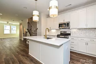 1421 Collier Walk Aly, Charlotte, NC 28205 - Photo 7