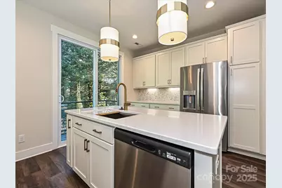 1421 Collier Walk Alley #CSW0209, Charlotte, NC 28205 - Photo 5