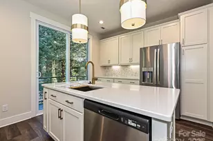 1421 Collier Walk Aly, Charlotte, NC 28205 - Photo 5