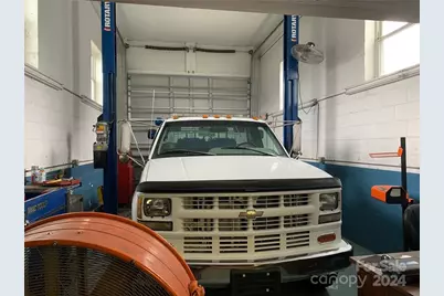 3239 W Main Street, Claremont, NC 28610 - Photo 15