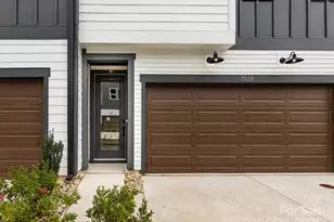 7928 Cedarsmith Ct, Charlotte, NC 28217 - Photo 3