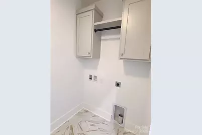 405 19th Avenue Circle NW, Hickory, NC 28601 - Photo 39