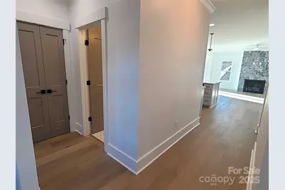 405 19th Avenue Circle NW, Hickory, NC 28601 - Photo 17