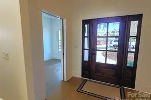 405 19th Ave Cir NW, Hickory, NC 28601 - Photo 5