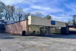 941 3rd Ave NW, Hickory, NC 28601 - Photo 1