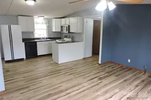 2271 Gouges Creek Rd, Spruce Pine, NC 28777 - Photo 13