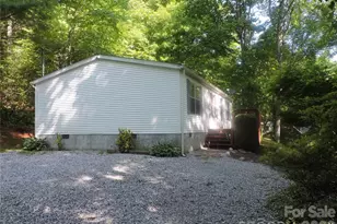 2271 Gouges Creek Rd, Spruce Pine, NC 28777 - Photo 3