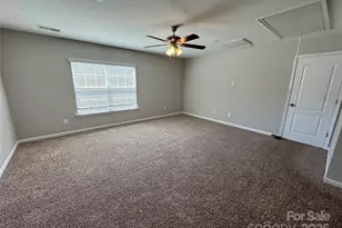 7108 Kinley Commons Ln, Charlotte, NC 28278 - Photo 11